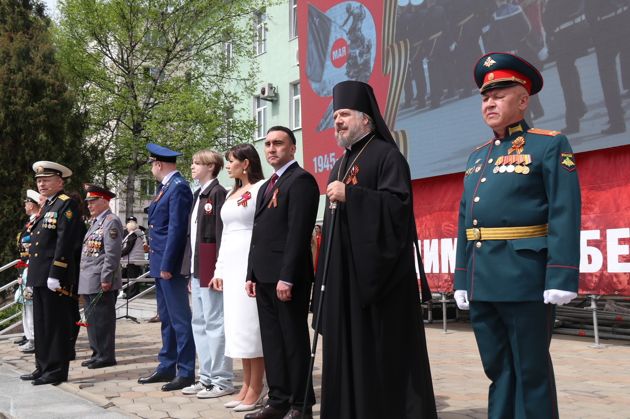 Епископ Находкинский и Преображенский Николай принял участие в торжественном митинге, посвященном празднику Победы в Великой Отечественной войне.