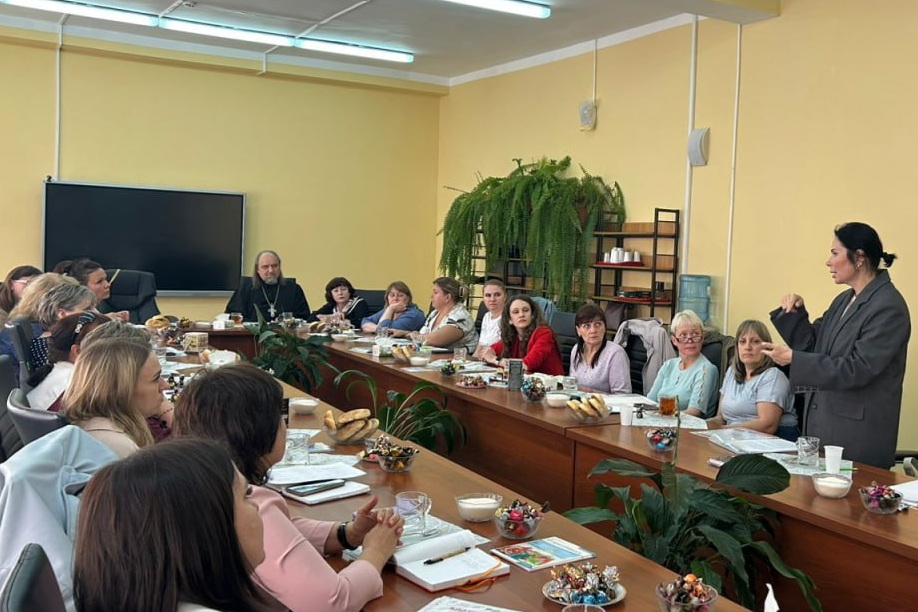 Священническое служение для школы и детского сада: во Владивостоке успешно реализуется проект «Благо-Дарю»