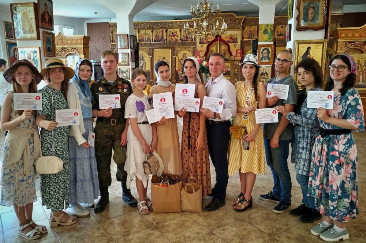 Молодёжные команды Покровского храма стали лучшими в квесте на знание истории Отечества