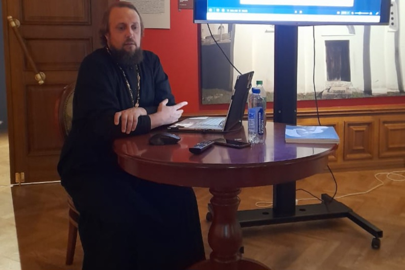 В Приморской картинной галерее продолжается цикл лекций по библейскому искусству