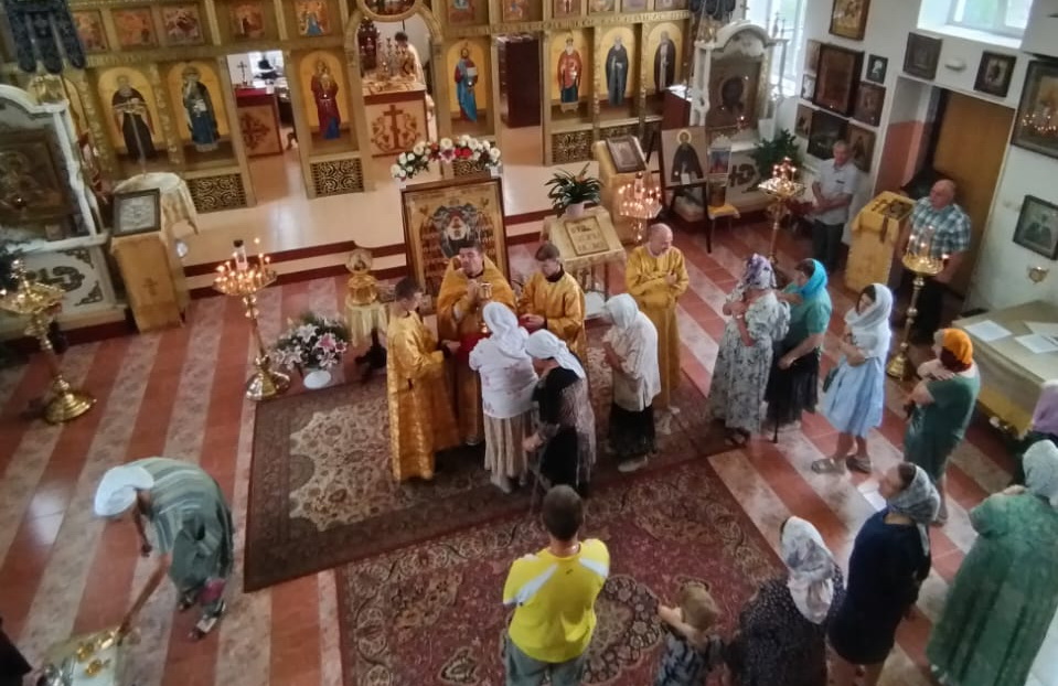 Икона святого воинства побывала в храме равноапостольного князя Владимира п. Ливадия.