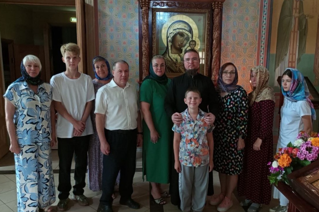 В Казанском храме Владивостока побывали дети и сотрудники социально-реабилитационного центра «Парус надежды»