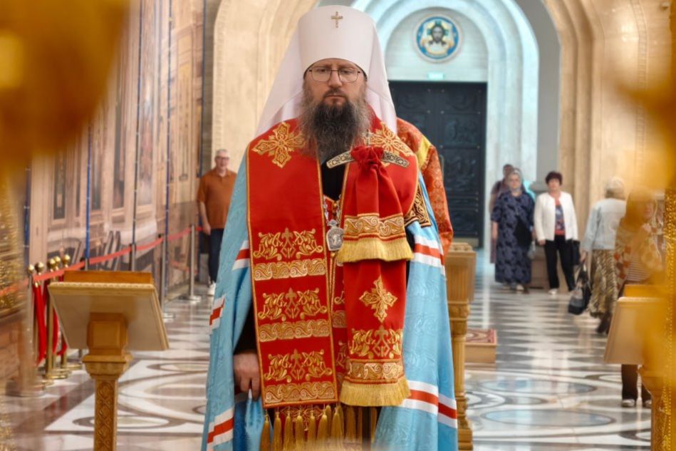Правящий архиерей возглавил всенощное бдение в Спасо-Преображенском соборе