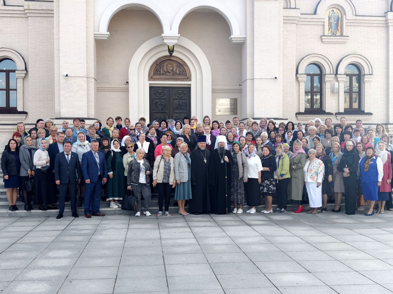 В Спасо-Преображенском соборе прошла встреча главы митрополии с педагогами Приморья