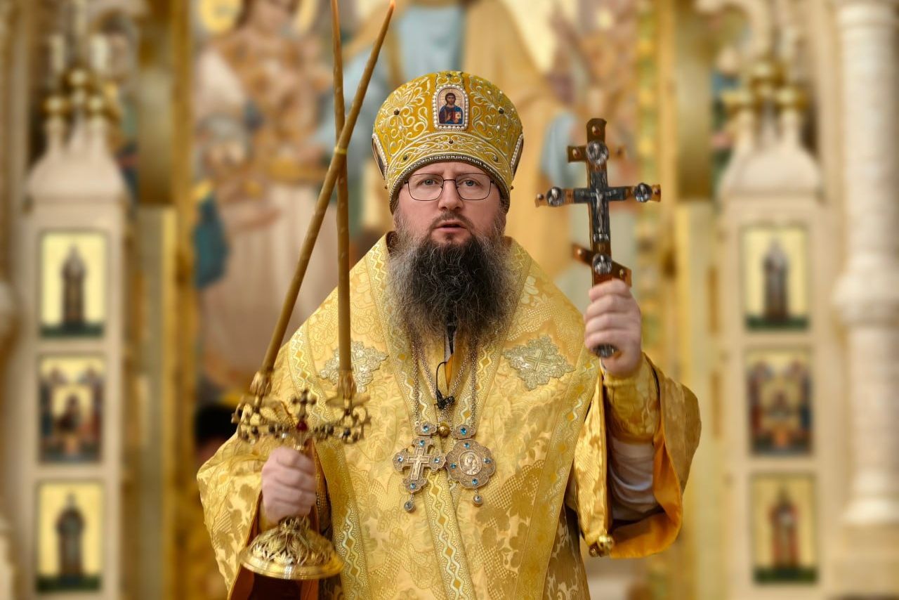 Глава митрополии совершил Божественную литургию в Спасо-Преображенском соборе 