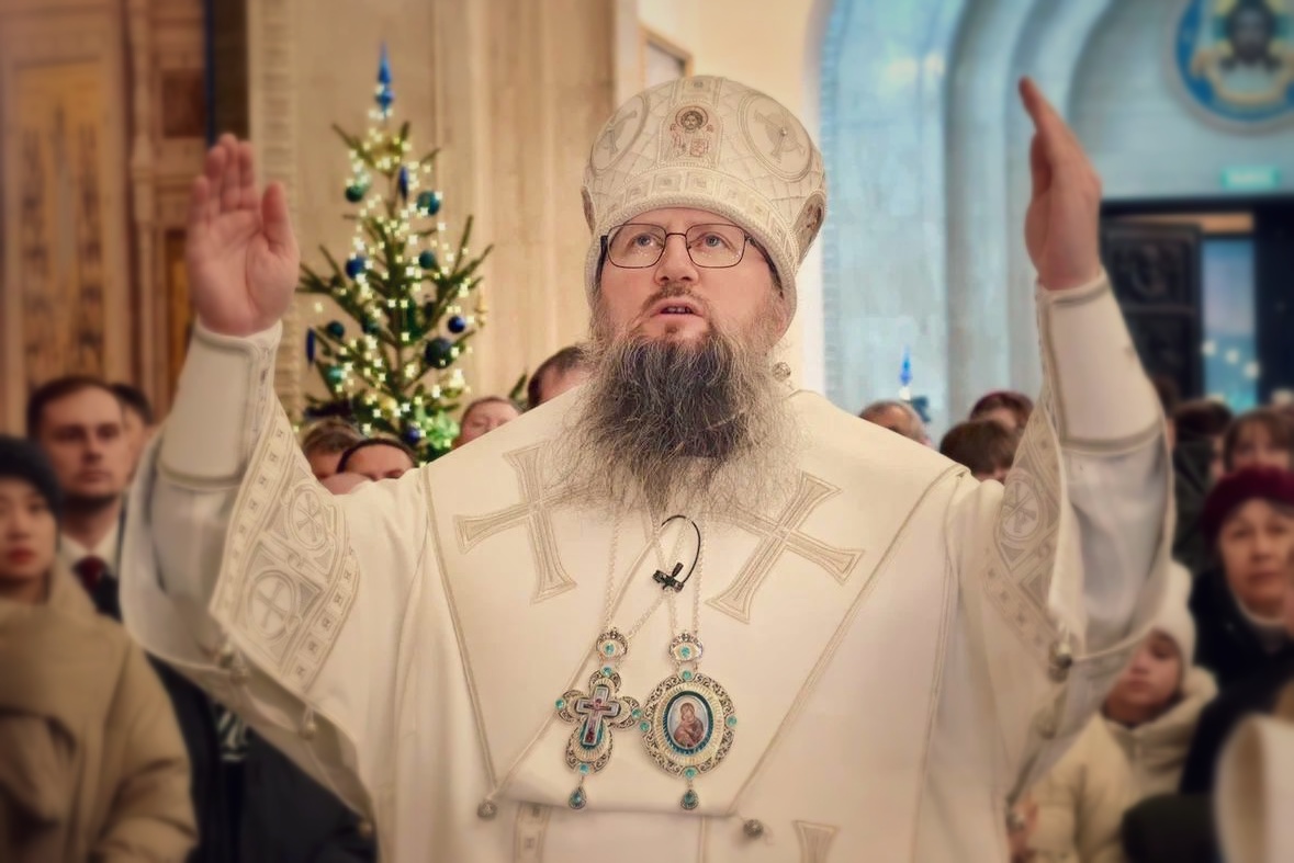 Митрополит Павел возглавил Божественную литургию в Спасо-Преображенском соборе в праздник Рождества Христова