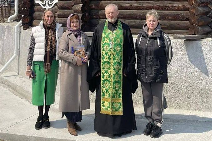 Экскурсия для волонтёров в Казанском храме: знакомство с духовными ценностями и работой на благо общества