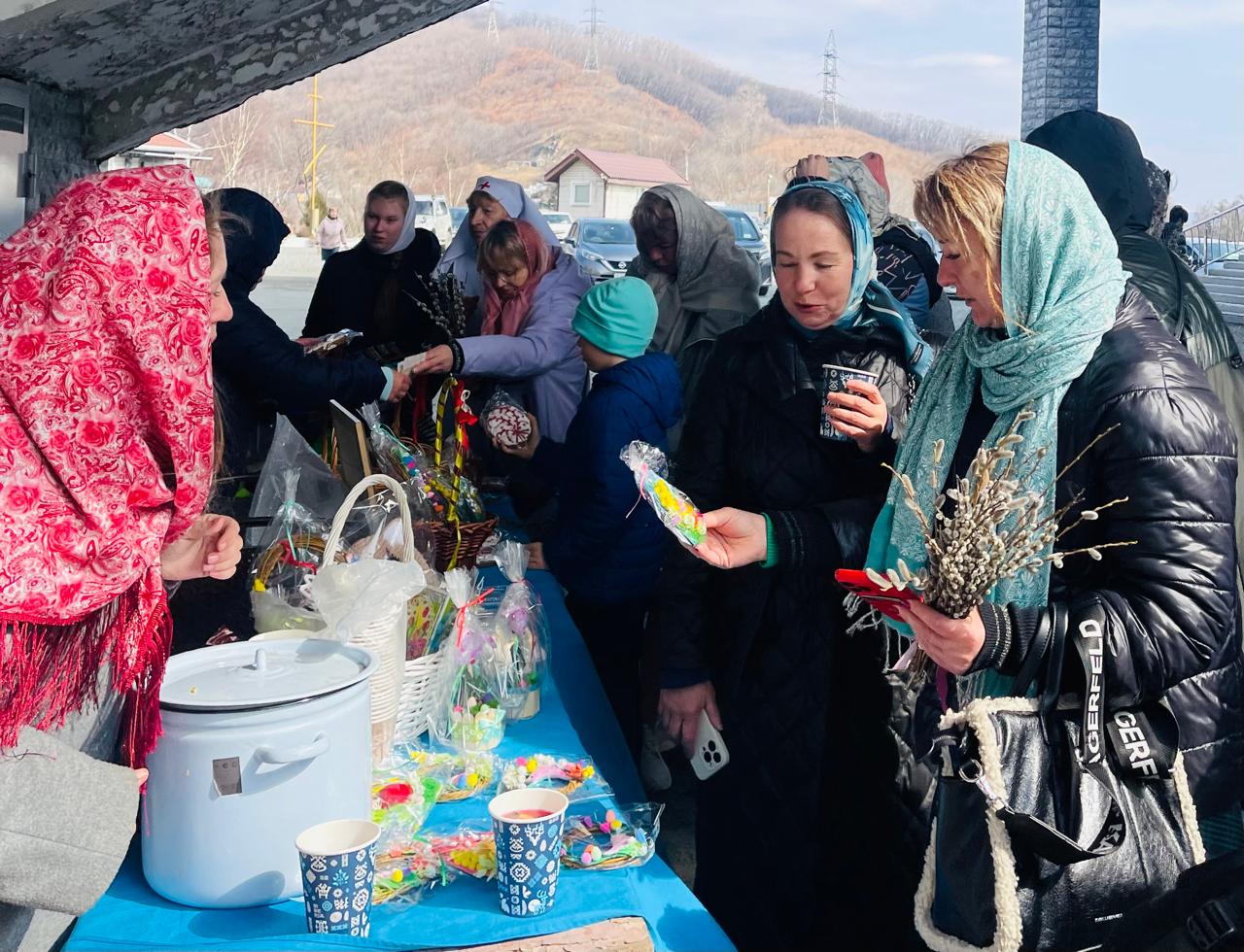 Благотворительные ярмарки прошли на приходах Находкинской епархии.
