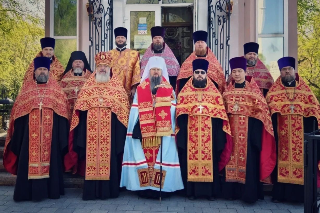 Митрополит Павел совершил заупокойную литию по павшим воинам в День Победы