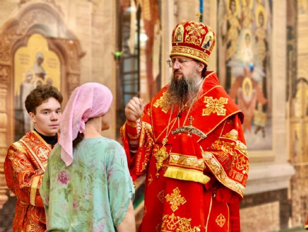 Всенощное бдение в главном храме Приморья возглавил правящий архиерей